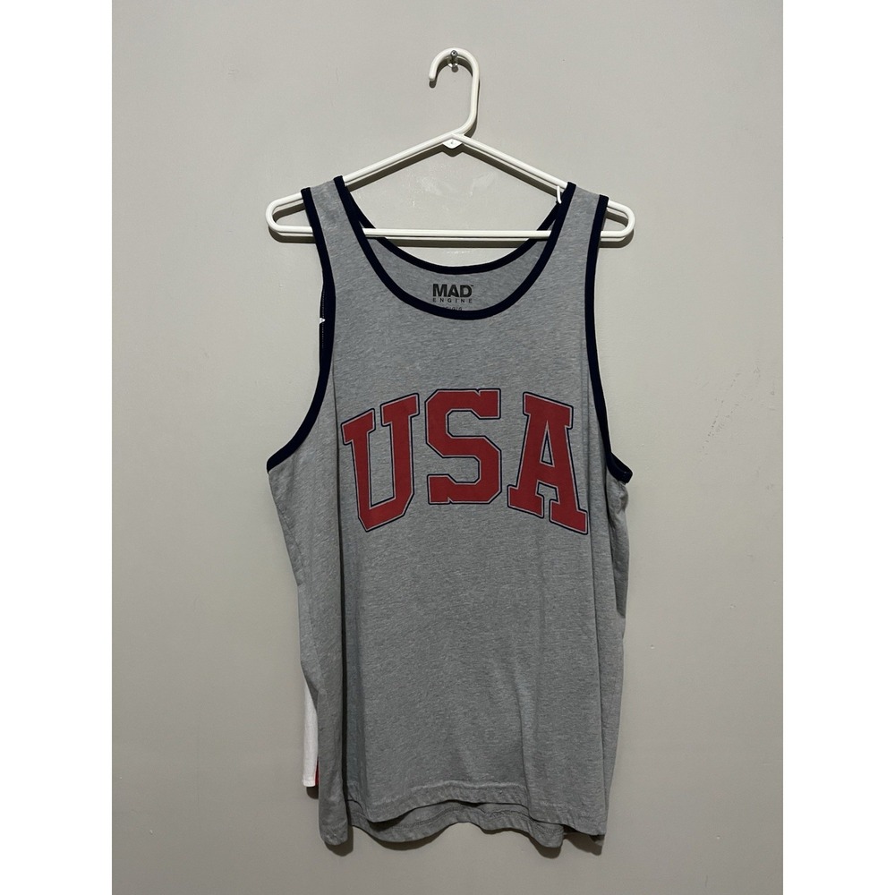 Mad Engine USA Tank Top Men's Large Detachable Cape Back Patriotic Stars Stripes